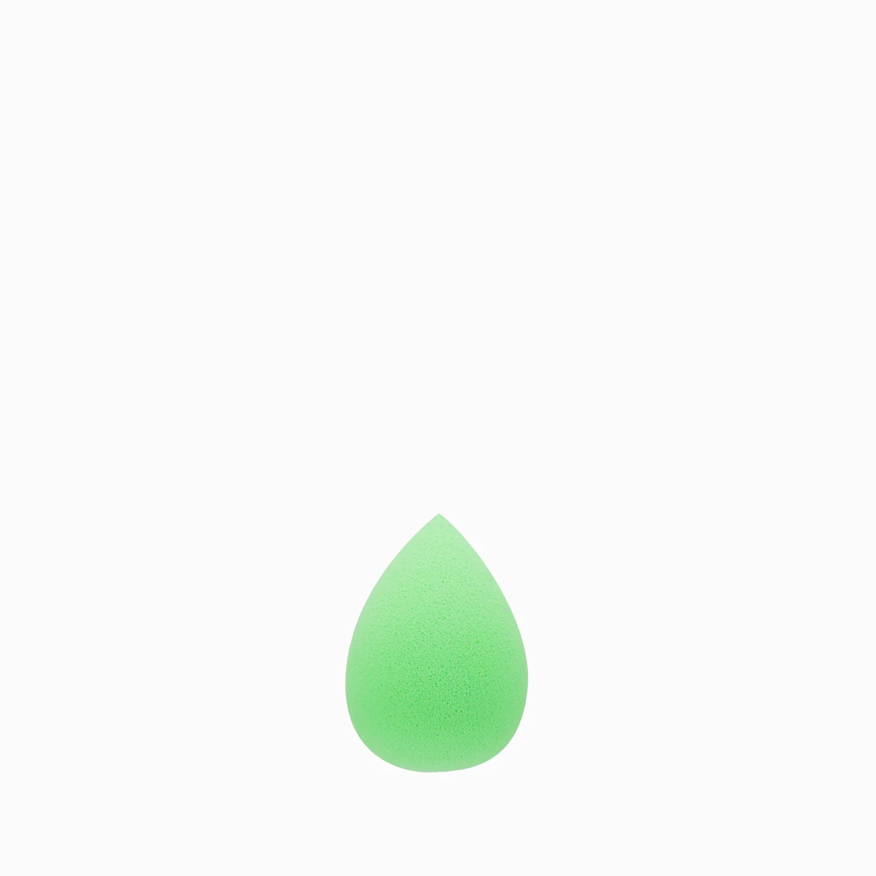 NICKA K NEWYORK NK Air Brush Blending Sponge Teardrop