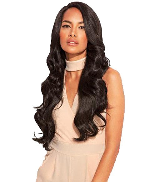 Feme  Syn Bouncy Blowout Wig