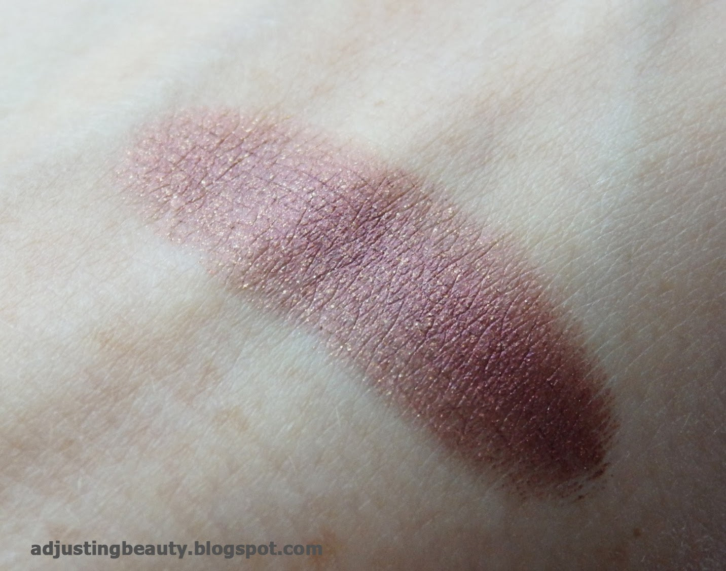 Maybelline Color Tattoo 24HR Eyeshadow 70 Metallic Pomegranate
