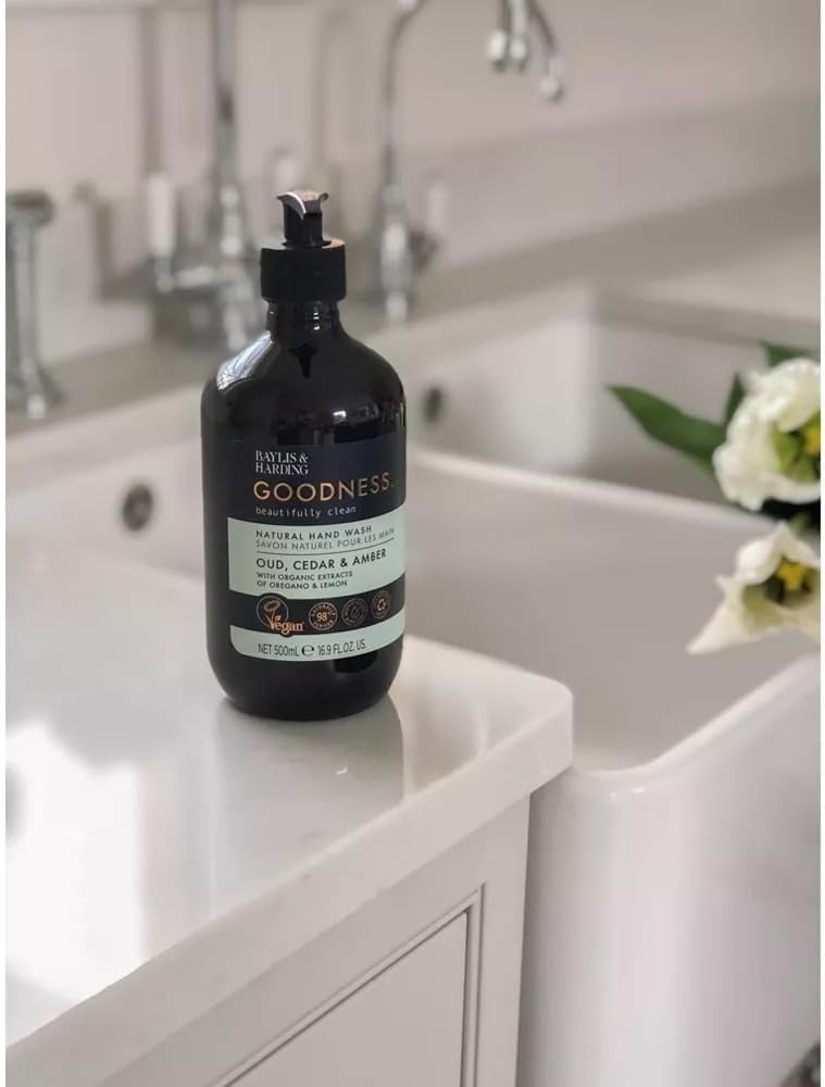 Baylis And Harding Goodness Oud Cedar And Amber Natural Hand Wash 500ml