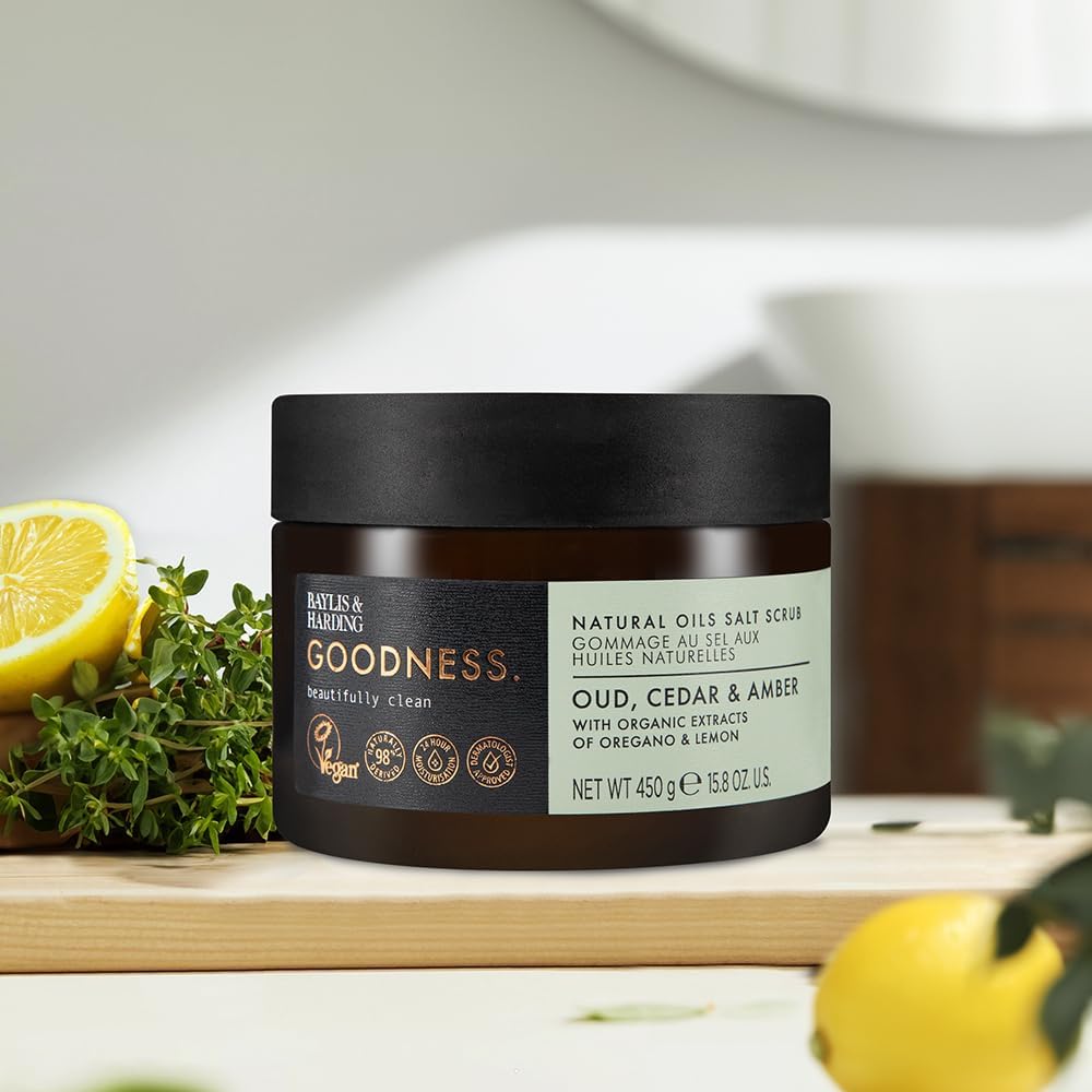 Baylis & Harding Goodness Oud Cedar & Amber Natural Oils Salt Scrub 450ml