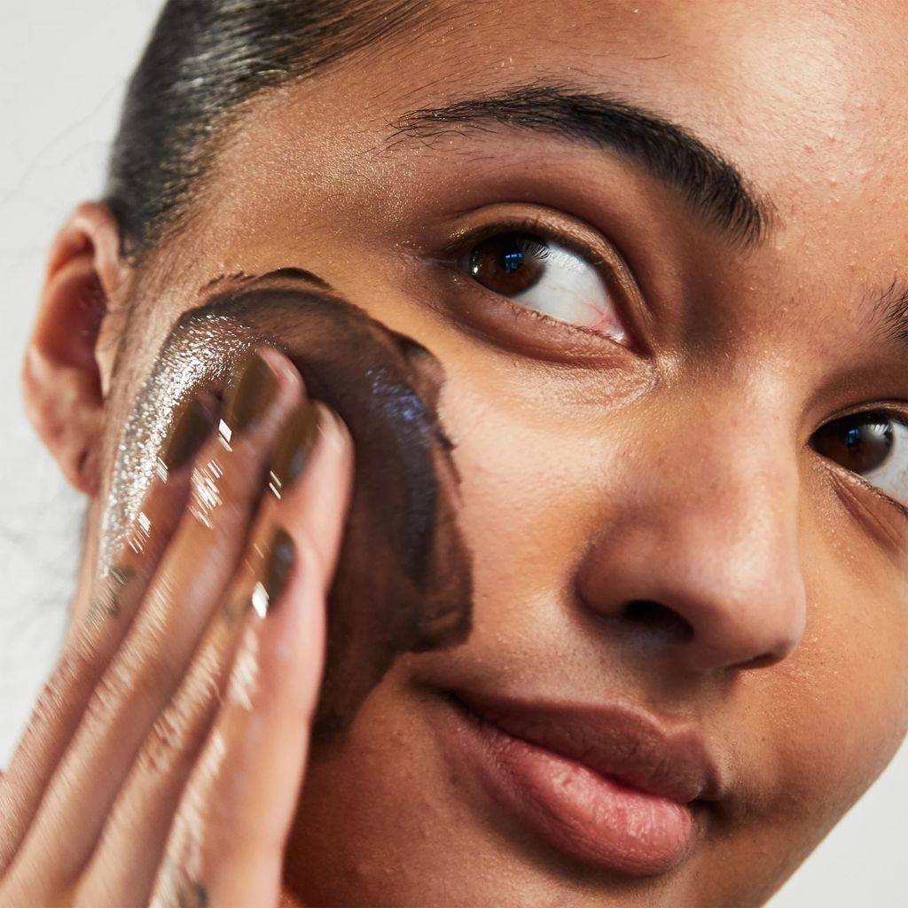 Carbon Theory  Charcoal And Tea Tree Oil Breakout Control Facial Cleansing Wash