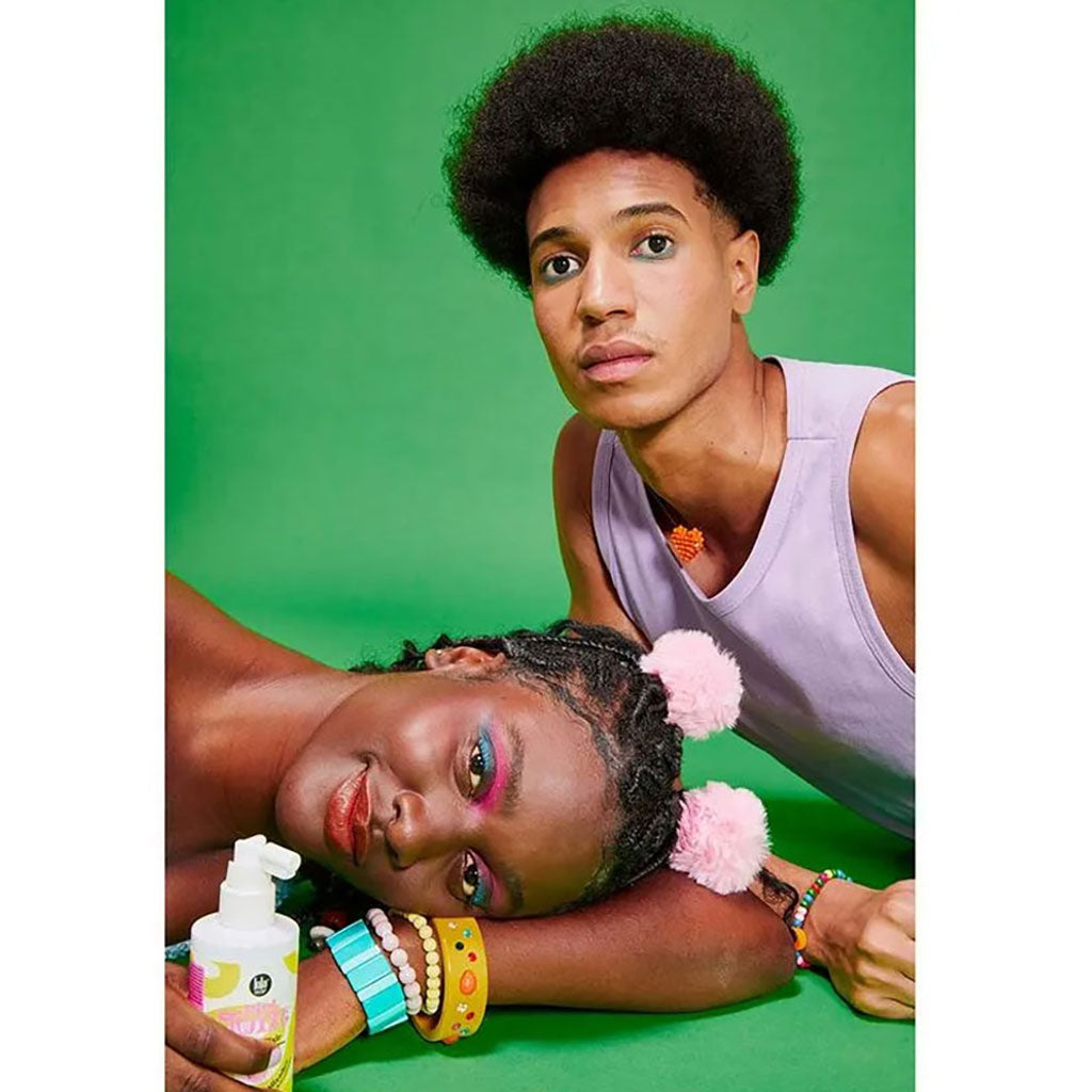 Lola Cosmetics  Plot Twist Guava Revitalizing Elixir