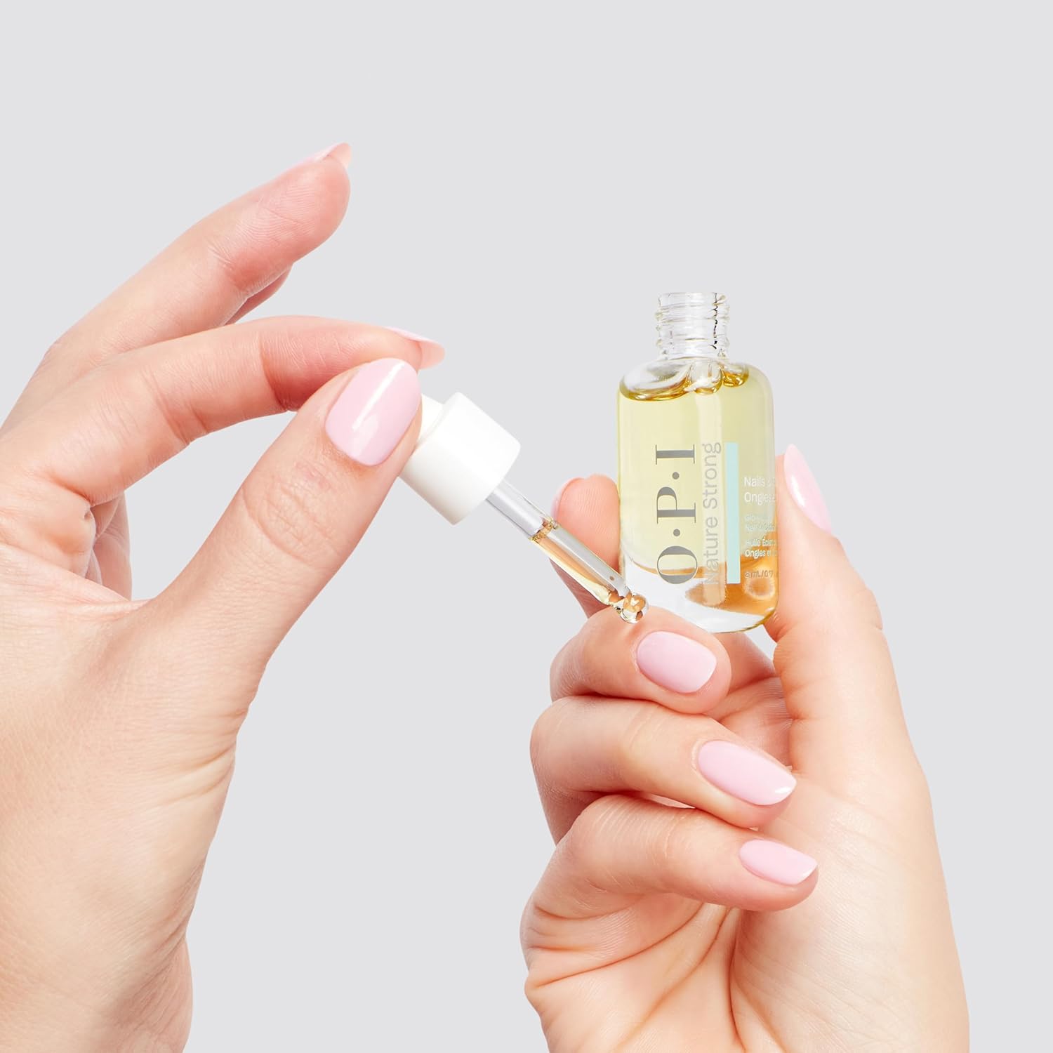 OPI  Nature Strong Glow Up Nail And Cuticle Oil