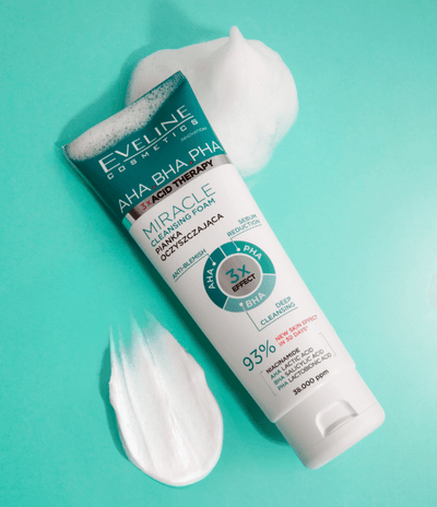 Eveline 3X Acid Therapy AHA BHA PHA Miracle Cleansing Foam 140ml